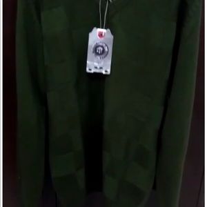 Men v neck brand new sweater large size